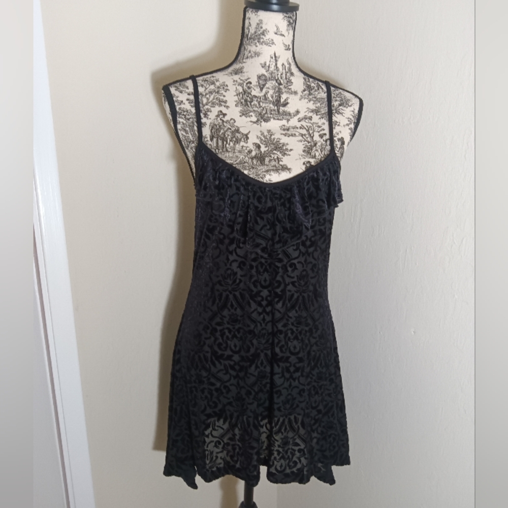 NWT Killstar Velvet Burnout Top